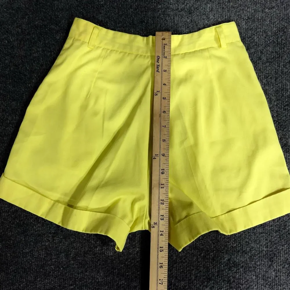 Carreau Sport Shorts Womens 10 Yellow High Rise Pleated Chino Cuffed Casual